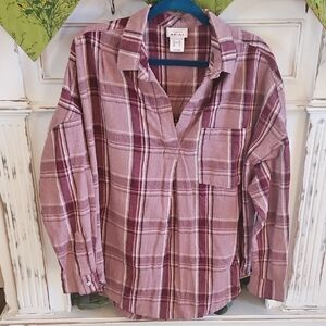 Ariat Mauve Plaid V-Neck Pullover Shirt